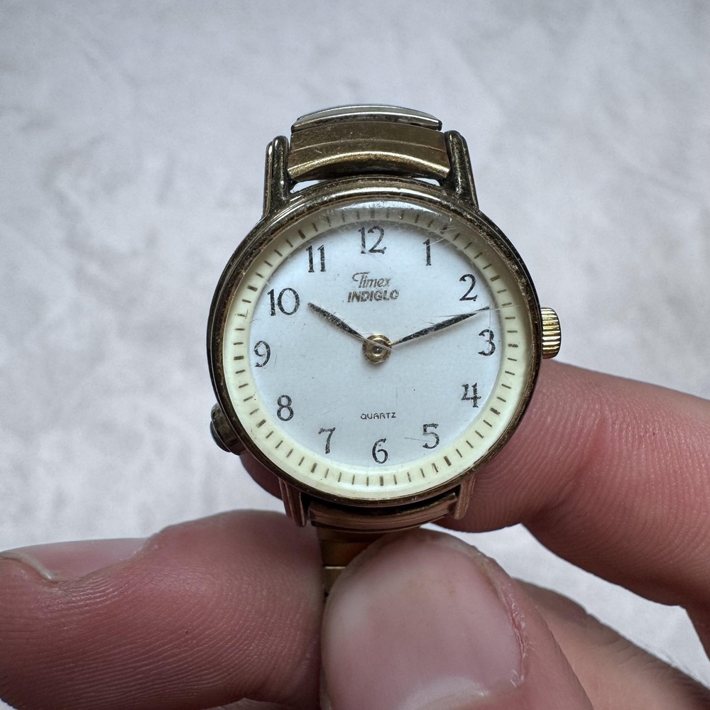Timex Indiglo Quartz Watch Womens Small Gold Tone Expansion Band Water Resistant